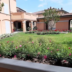 Appartamento A Casa San Pietro - Bilocale Centro Storico - Cyclist-friendly, Castel San Pietro Terme